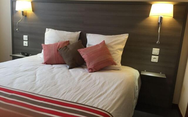 Hotel de l'Avenue, Hotel