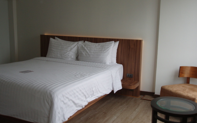 Sacha's Uno Hotel