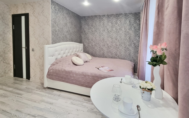 Апартаменты LovelyHome39 у Королевских ворот студия 3