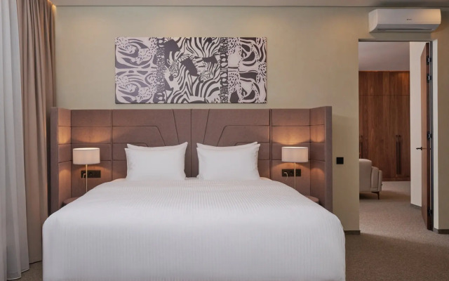 Aura City Hotel