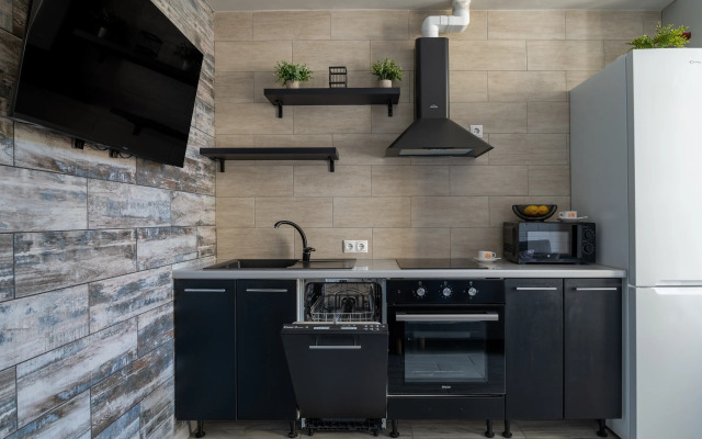 Uyutnaya vozle gornoj reki. Kvatro 28 Flat