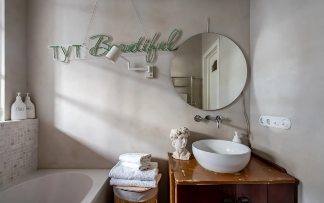 Апартаменты Your Luxury Apart на Восстания для 4 Гостей