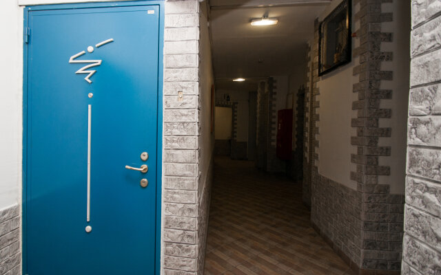 Uyutnaya studiya v dvukh shagakh ot metro Apartments