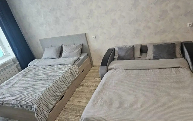 Na Prospekte 50 Let Oktyabrya Flat