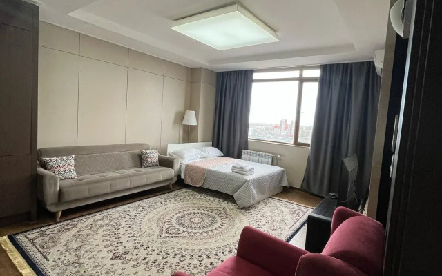 12j Etazh S Shikarnym Vidom Na Mechet', Vozle Posol'stva SSHA Apartment
