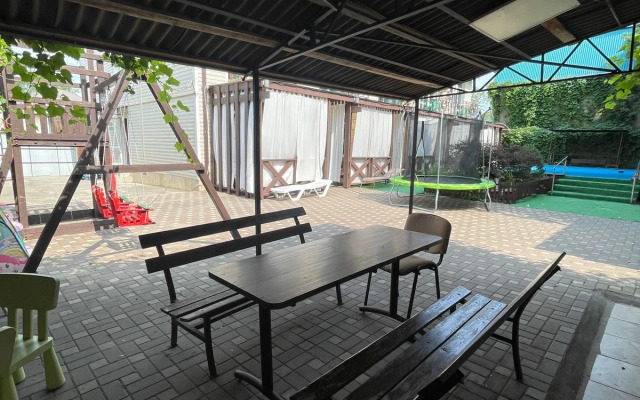 Semeyny Guest House