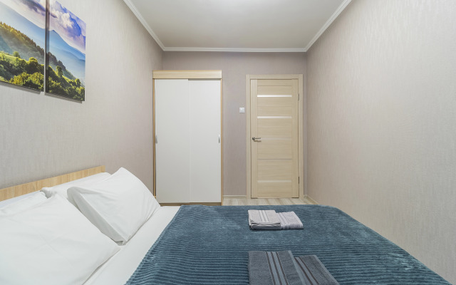 Na Ulitse Nadezhdy Suslovoy, 13 Flat