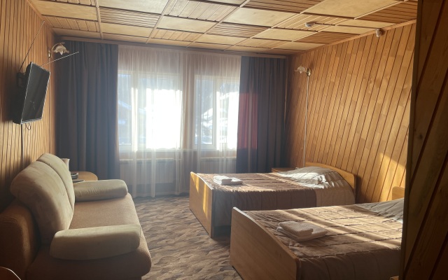 Baikal Best Edelweiss Guest House