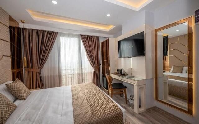 Luxury Airport Hotel by Zazzoni