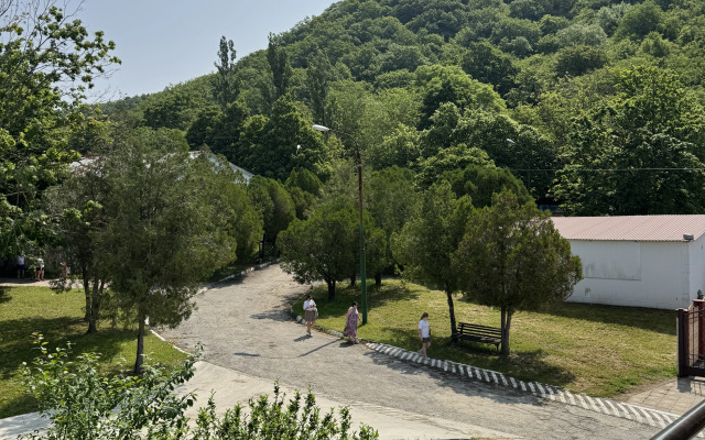 5 Guest House
