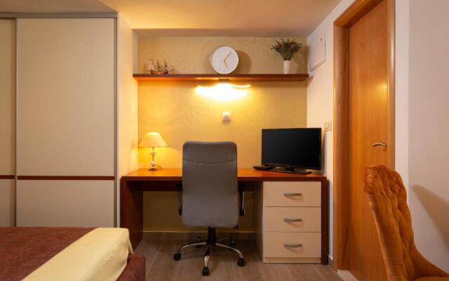 Studio apartment Oleander