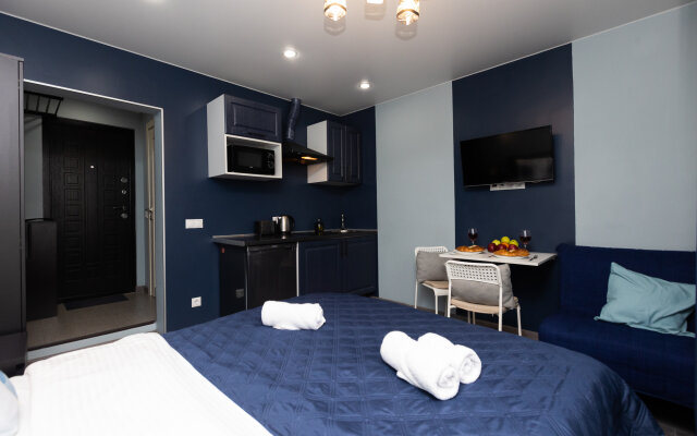 Dark blue from Home24 Flat