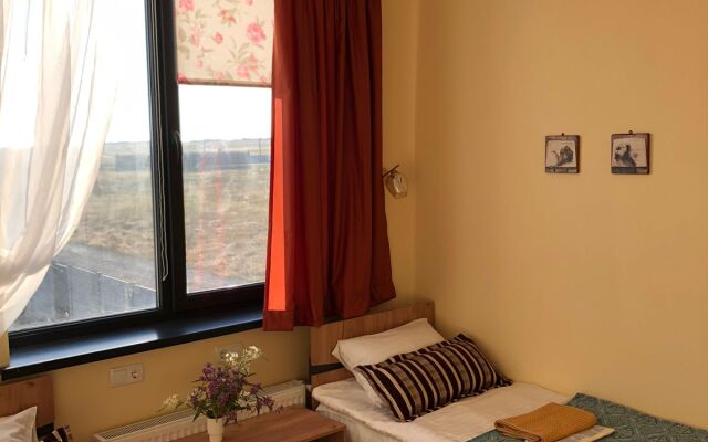 Mirabel Guest House