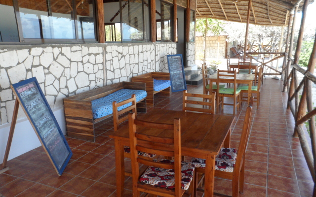 Shangri-La Lodge Guest House