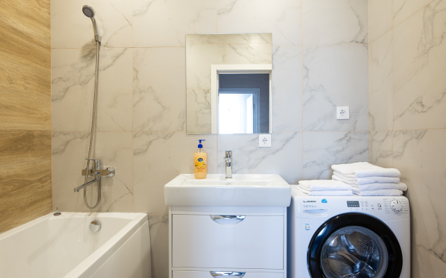 Апартаменты KazanHome Новая квартира с гостиной, спальней и отдельной кухней