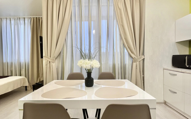 Квартира Свeтлaя Студия в Центрe Гopoдa