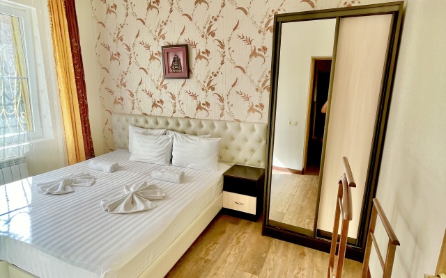 ArLian Lazarevskoe Guest House
