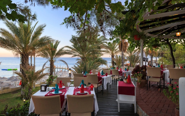 Pirate's Beach Club - Ultra All Inclusive