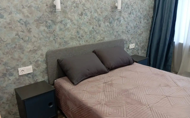 Квартира Высотная Двухкомнатная