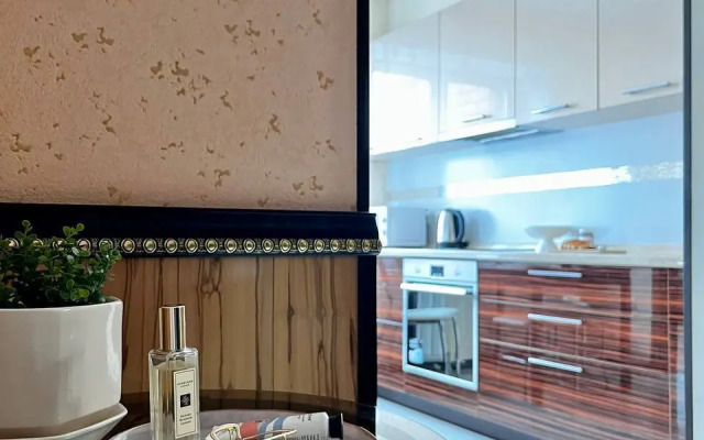Na Ulitse Karla Libknekhta 112 Flat
