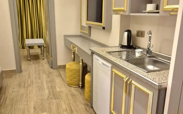 Отель Taksim La Marino