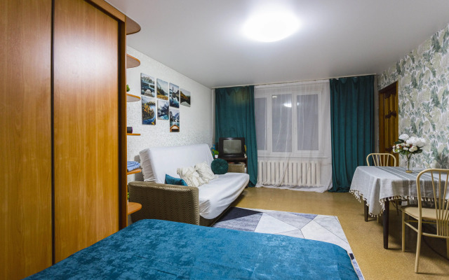 Na Ulitse Belovezhskaya 47 Flat