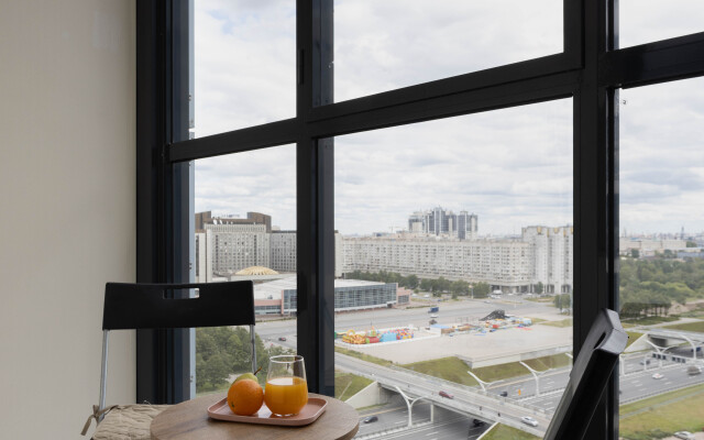 Апартаменты с Видом на Реку Нева