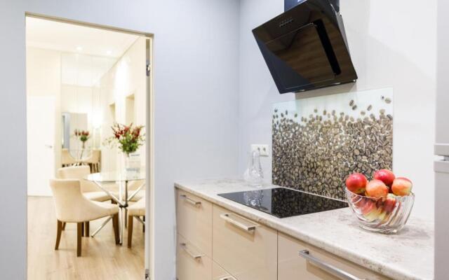 Apartment on Bolshaya Nikitskaya 31