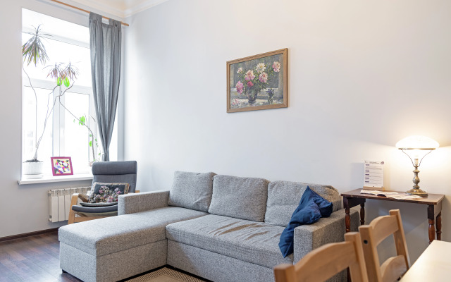 Апартаменты на Кирилловой 6