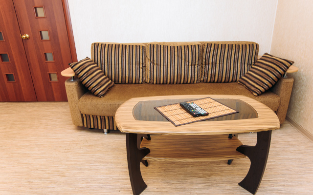 Апартаменты Серова 27