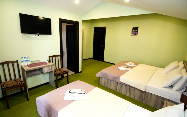Salmer Hotel