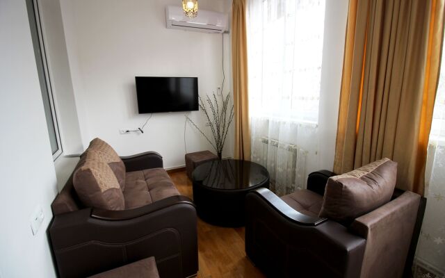 Апартаменты Маштоца 37