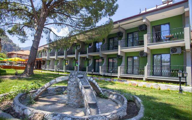 Smyrna Hotel