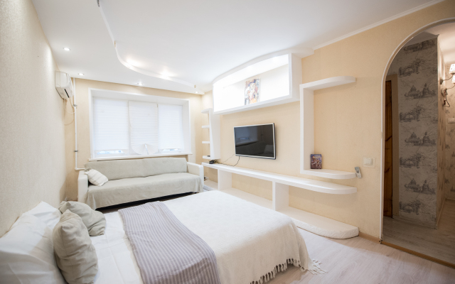 Апартаменты Smile Apartments Уютные в Центре