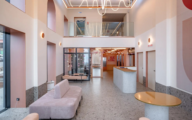 Apart 77 Art Apartments