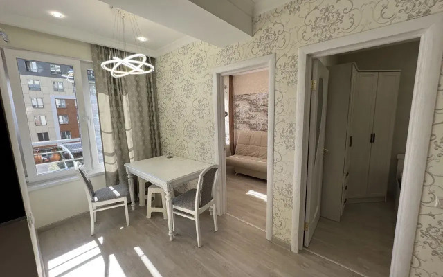 Квартира с балконом на первой береговой линии