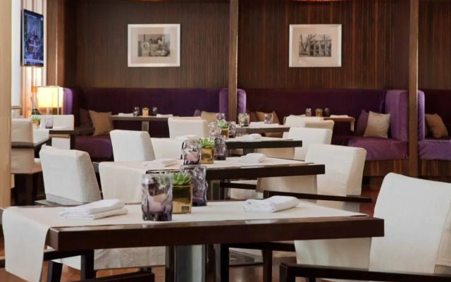 Отель AZIMUT Сити Отель Олимпик Москва World Atomic Week