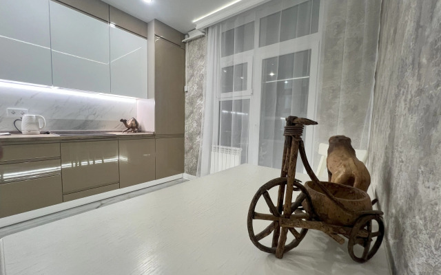 V Tsentre Goroda Flat