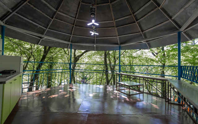 Yug Turist Guest house