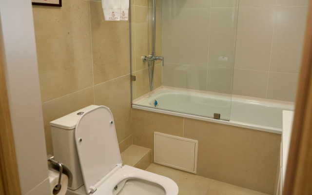 Crown Hotel Bishkek Hotel