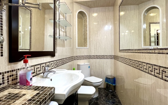 3-komnatnaya Premium Klassa Yarapartments na Sovetskoy 21 Flat