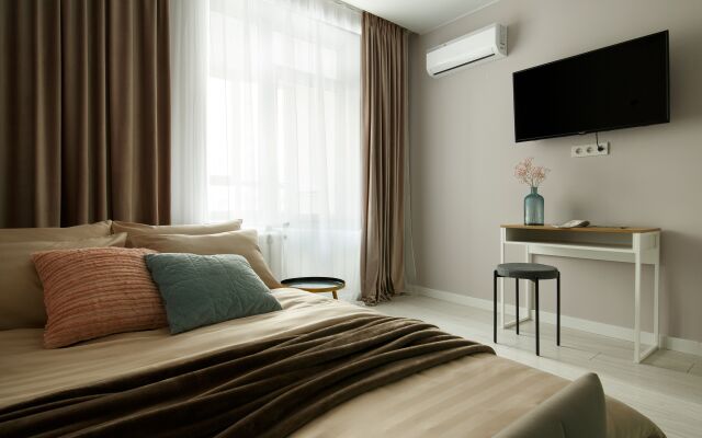 Na prospekte Astrakhova dom 10 Flat