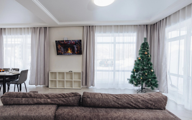 Частный дом Оазис