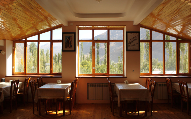 Отель Pamir Alibaba