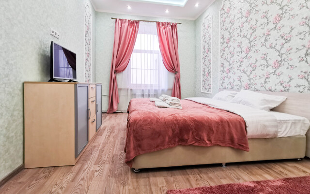 Апартаменты трехкомнатные Apartico на Марата