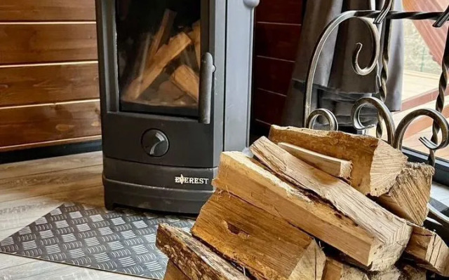 Частный дом Пещера