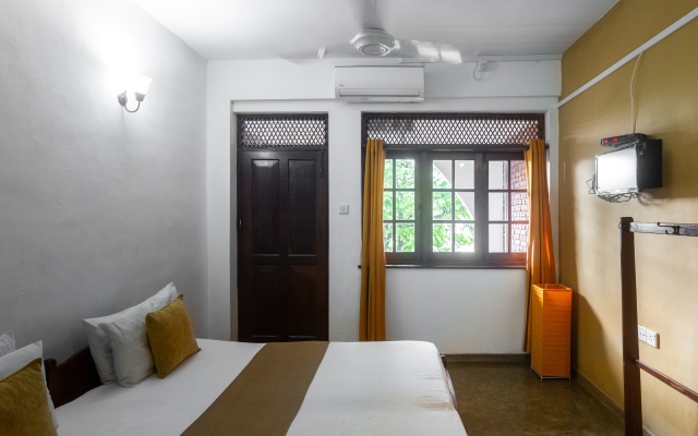 Yoho Ivory Inn Guest house