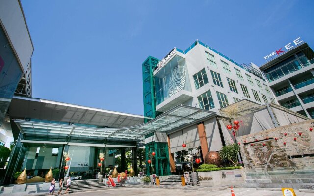 Курортный отель The Kee Resort & Spa