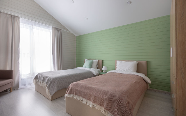 Point 383 Berezovyj Guest House