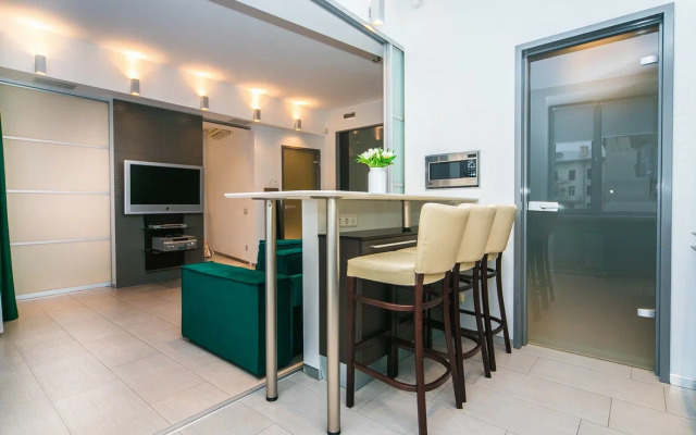 V Samom Tsentre Goroda Apartment